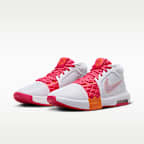 Calzado de básquetbol LeBron Witness 8