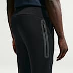 Joggers de tejido Fleece para hombre Nike Tech