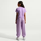 Nike Sportswear Older Kids' (Girls') Cropped T-Shirt