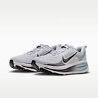 รองเท้าวิ่งโร้ดรันนิ่งผู้ชาย Nike Vomero 18