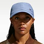 Nike Dri-FIT Club Unstructured Metal Swoosh Cap
