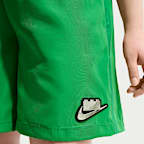 Shorts para niños talla grande Nike x LEGO® Collection