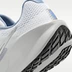 Tenis de correr en pavimento para hombre Nike Downshifter 13
