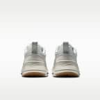 ナイキ エア マックス ニュアクシス ウィメンズシューズ