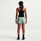 Shorts de correr Dri-FIT de tiro medio 2 en 1 para mujer Nike Swift