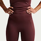 Nike Universa Mallas cortas de 13 cm y talle alto sin costuras delanteras - Mujer