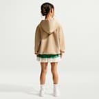 Sudadera con gorro sin cierre de tejido Fleece Studio para niños talla pequeña Nike Sportswear