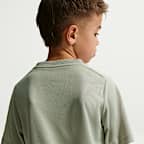 Playera de manga corta Dri-FIT para niño talla grande Nike Multi