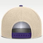 Gorra universitaria Nike Dri-FIT ajustable para hombre LSU Campus Prep