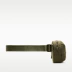 กระเป๋าพาดลำตัว Nike Aura (2 ล.)