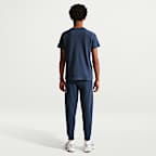 Playera para niños talla grande Nike Sportswear Club