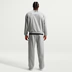 Nike Standard Issue Men's Therma-FIT Brushed Open-Hem Basketball Trousers