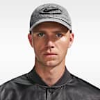 나이키 클럽 언스트럭처 데님 패치 캡