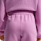 Shorts Dri-FIT de tiro medio holgados de 10 cm para mujer Nike 24.7 ImpossiblySoft