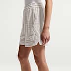 Shorts de básquetbol Dri-FIT de 13 cm para mujer Nike Crossover