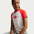 Nike Sportswear Chill Knit Women's Slim Graphic T-Shirt