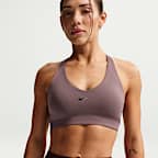 Bra deportivo Nike Universa con almohadilla de media sujeción para mujer