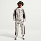 Sudadera con gorro de cierre completo acondicionada para el invierno para niños talla grande Nike Club Fleece