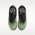 Tacos de fútbol para terrenos múltiples para niños grandes Nike Jr. Phantom 6 Low Pro "EA SPORTS FC"