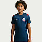 Playera de futbol de manga corta Nike de tejido Knit Dri-FIT para niños talla grande C.D. Guadalajara Academy Pro