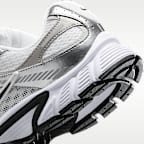 Nike V5 RNR Women's Shoes with Reflective Accents