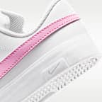 Nike Tennis Essential Younger Kids' Shoes