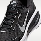 Nike Vomero 18 GORE-TEX Men's Waterproof Road Running Shoes with Reflective Design Accents