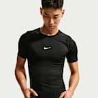 Nike Pro 男款 Dri-FIT 緊身短袖健身上衣
