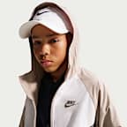 Chamarra Repel con gorro para niños talla grande Nike Sportswear Windrunner