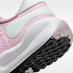 Nike Revolution 7 Older Kids' Road Running Shoes