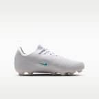 Nike Jr. Phantom 6 Low Academy Big Kids' Multi-Ground Soccer Cleats