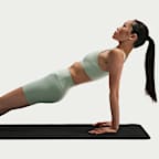 ナイキ ゼンビー ウィメンズ ハイウエスト 13cm バイカーショートパンツ