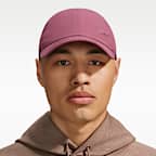 Nike Dri-FIT Club unstrukturierte Metall-Swoosh-Cap