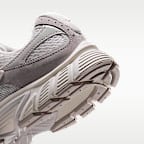 Nike V5 RNR LX Women's Shoes