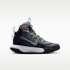 Botas para niños grandes con detalles reflejantes Nike Terrascout