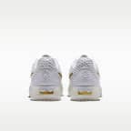 LeBron Witness X basketbalschoenen