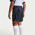 Inter Mailand 2026/27 Stadium Away Nike Dri-FIT Replika-Fußballshorts (ältere Kinder)