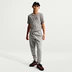 Playera para niños talla grande Nike Sportswear