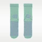 Κάλτσες μεσαίου ύψους Nike Running Lightweight (ένα ζευγάρι)