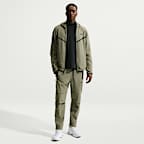 Chamarra Windrunner Nike Tech Dri-FIT de tejido Woven y cierre completo para hombre