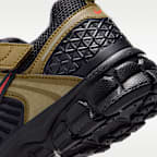 Nike Vomero 5 Younger Kids' Shoes with Reflective Design Accents