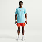 T-shirt da tennis Dri-FIT NikeCourt – Uomo