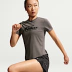 나이키 스위프트 여성 드라이 핏 러닝 탑