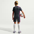 Nike Academy+ Dri-FIT fotbollsshorts för ungdom