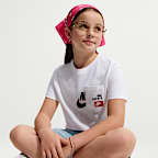 Playera para niños talla grande Nike Sportswear