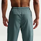 Pants Dri-FIT entallados versátiles para hombre Nike Form