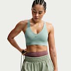 Nike Universa sports-BH med innlegg og middels støtte til dame