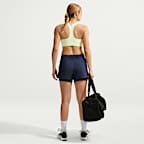 Shorts Dri-FIT 2 en 1 de tiro medio de 8 cm para mujer Nike One