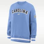 Sudadera de cuello redondo sin cierre oversized universitaria Nike North Carolina Legacy Phoenix para mujer