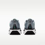 รองเท้าวิ่งโร้ดรันนิ่งผู้ชาย Nike Quest 6